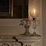 A PAIR OF ENGLISH MOLDED, CUT AND ETCHED GLASS PHOTOPHORES - photo 2