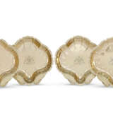 A SET OF FOUR GEORGE III SILVER-GILT DESSERT DISHES - Foto 2