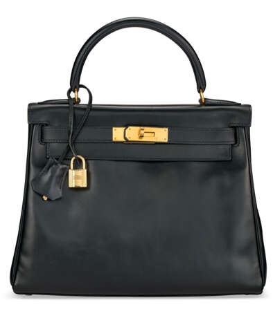 A BLACK CALF BOX LEATHER RETOURNÉ KELLY 28 WITH GOLD HARDWARE - photo 1