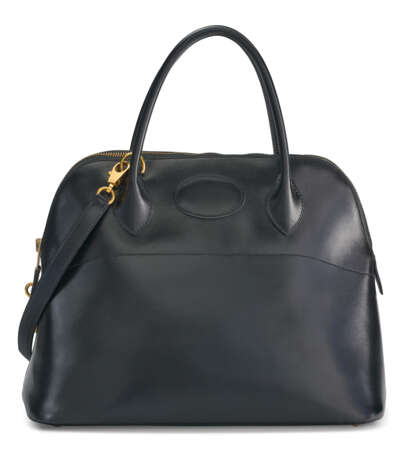 A SET OF TWO: A BLACK CALF BOX LEATHER BOLIDE 31 & A NOISETTE COURCHEVEL BOLIDE 31 WITH GOLD HARDWARE - photo 2