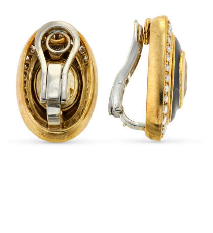CARTIER COLORED SAPPHIRE, ENAMEL AND DIAMOND EARRINGS - photo 2