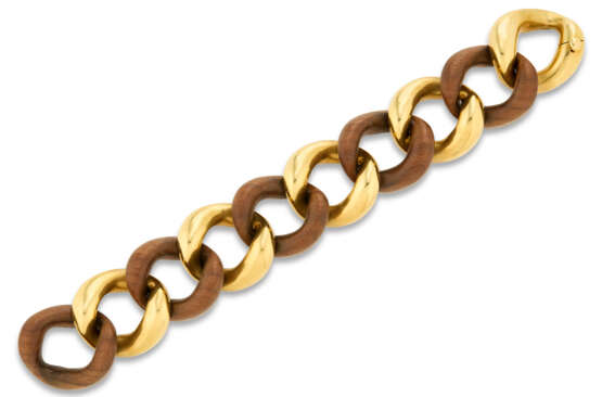 SEAMAN SCHEPPS TWO WOOD AND GOLD CURB LINK BRACELETS - photo 2