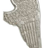 A PAIR OF SPANISH OR SPANISH COLONIAL SILVER WINGS - фото 2