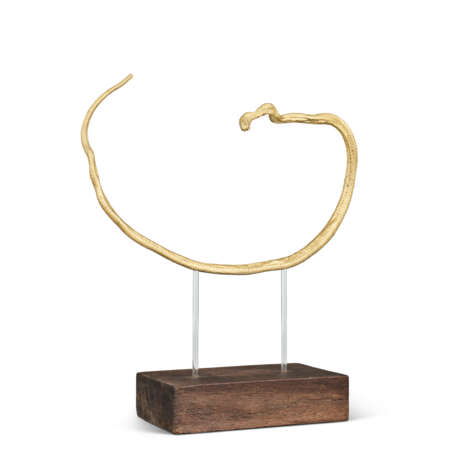 A GILT-BRONZE MODEL OF A SNAKE - photo 1