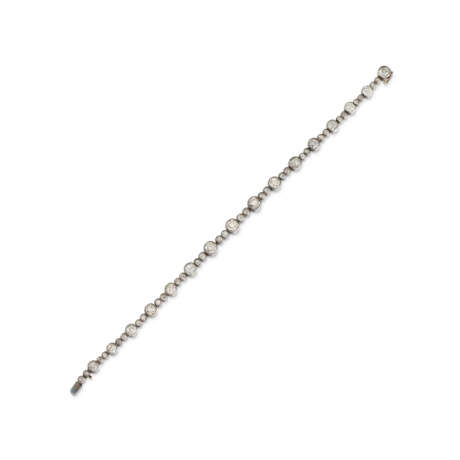 LATE 19TH CENTURY DIAMOND BRACELET - фото 1