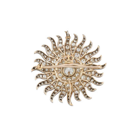 LATE 19TH CENTURY DIAMOND SUNBURST BROOCH - photo 2