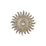 LATE 19TH CENTURY DIAMOND SUNBURST BROOCH - photo 3