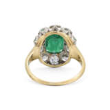 ANTIQUE EMERALD AND DIAMOND RING - photo 3