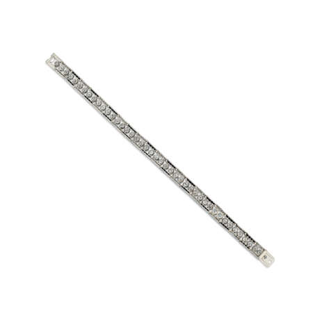 CARTIER ART DECO ONYX AND DIAMOND BRACELET - photo 2