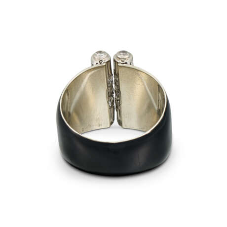 CARTIER ART DECO LACQUER AND DIAMOND RING - photo 3
