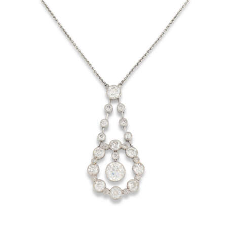 EARLY 20TH CENTURY DIAMOND PENDANT NECKLACE - Foto 2