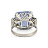ART DECO SAPPHIRE AND DIAMOND RING - photo 3