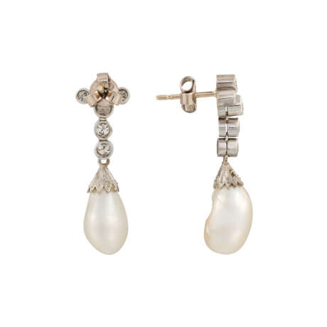 NATURAL PEARL AND DIAMOND EARRINGS - фото 2