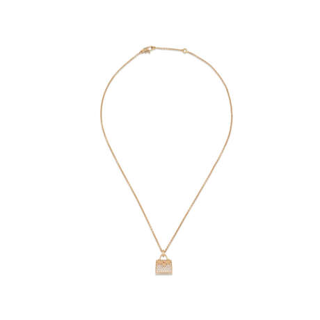 HERMÈS DIAMOND 'AMULETTES BIRKIN' NECKLACE AND BRACELET AND BLACK JADE 'AMULETTES CONSTANCE' NECKLACE - photo 2