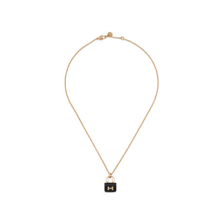 HERMÈS DIAMOND 'AMULETTES BIRKIN' NECKLACE AND BRACELET AND BLACK JADE 'AMULETTES CONSTANCE' NECKLACE - photo 3