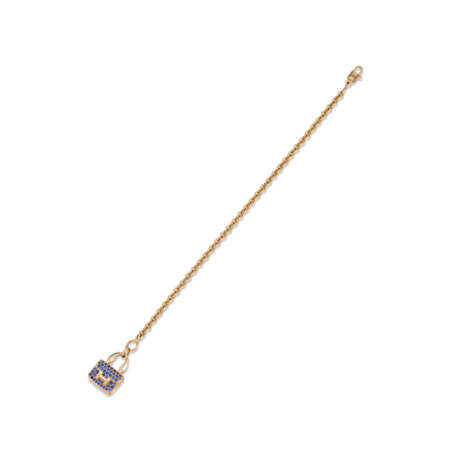 HERMÈS SAPPHIRE 'AMULETTES CONSTANCE' NECKLACE AND BRACELET - photo 2