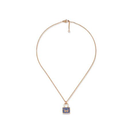 HERMÈS SAPPHIRE 'AMULETTES CONSTANCE' NECKLACE AND BRACELET - photo 3