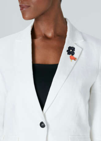 CARTIER CORAL, DIAMOND AND LACQUER BROOCH - photo 3
