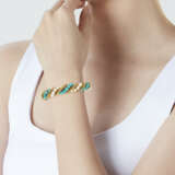 VAN CLEEF & ARPELS TURQUOISE AND CULTURED PEARL 'TWIST' BRACELET - photo 3