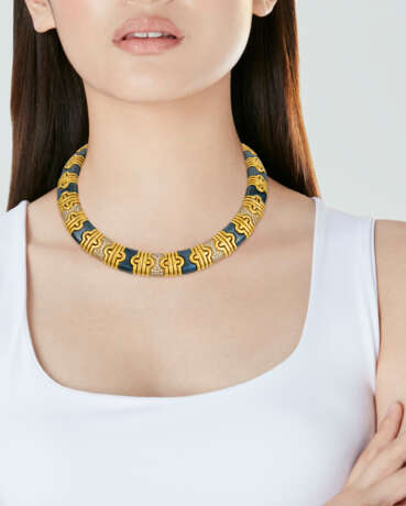 BULGARI HEMATITE AND DIAMOND 'PARENTESI' NECKLACE - photo 4