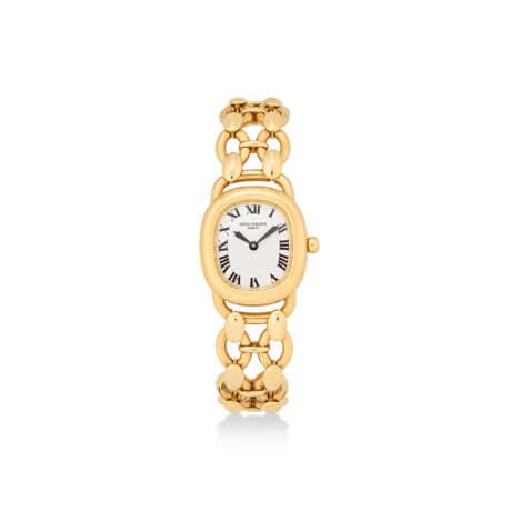 PATEK PHILIPPE 'GOLDEN ELLIPSE' WATCH REF. 4830 - фото 1