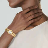 PATEK PHILIPPE 'GOLDEN ELLIPSE' WATCH REF. 4830 - фото 4