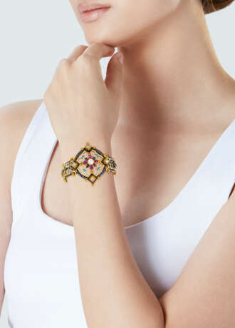 PHILLIPS BROTHERS GEM SET, DIAMOND AND ENAMEL RENAISSANCE REVIVAL BRACELET - photo 5