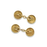 CARTIER EARLY 20TH CENTURY ENAMEL AND DIAMOND CUFFLINKS/BUTTONS - photo 2