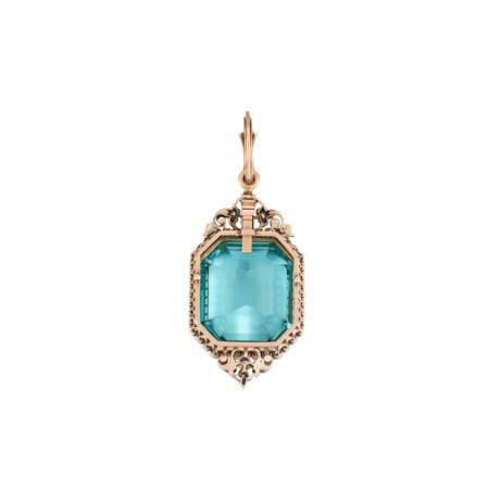 LATE 19TH CENTURY AQUAMARINE AND DIAMOND PENDANT - фото 2
