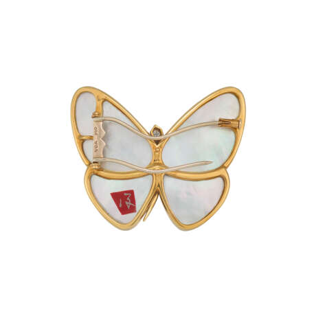 VAN CLEEF & ARPELS MOTHER-OF-PEARL, ENAMEL AND DIAMOND 'TAKARASUKUSHI' BUTTERFLY BROOCH - фото 2
