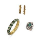 GROUP OF JEWELLERY - photo 1