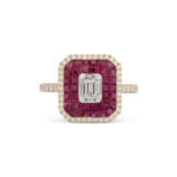 ILLUSION-SET RUBY AND DIAMOND RING - photo 2