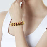 JEAN SCHLUMBERGER FOR TIFFANY & CO ENAMEL 'DOT LOSANGE' BANGLE BRACELET - фото 4