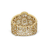 CHANEL 'LES TALISMANS DE CHANEL' ROCK CRYSTAL AND DIAMOND 'MAGNETIQUE' CUFF - photo 3
