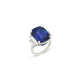 GARRARD SAPPHIRE AND DIAMOND RING - photo 1
