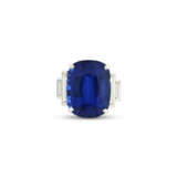 GARRARD SAPPHIRE AND DIAMOND RING - photo 2