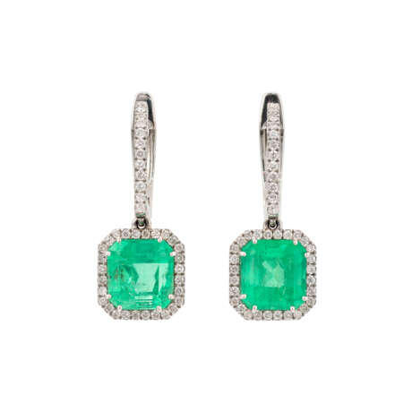 EMERALD AND DIAMOND EARRINGS - photo 1