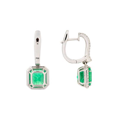 EMERALD AND DIAMOND EARRINGS - photo 2