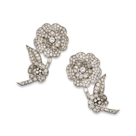 MID 20TH CENTURY DIAMOND FLORAL DOUBLE CLIP BROOCH/NECKLACE - фото 3