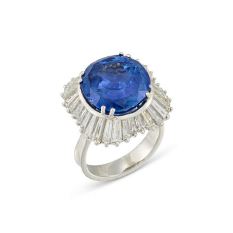 SAPPHIRE AND DIAMOND BALLERINA RING - фото 1