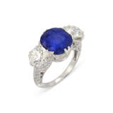 SAPPHIRE AND DIAMOND RING - фото 1