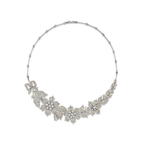 MID 20TH CENTURY DIAMOND FLOWER NECKLACE - photo 1