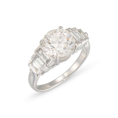 DIAMOND RING - photo 1