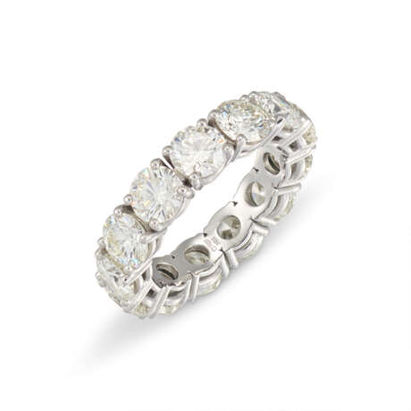 DIAMOND ETERNITY RING - Foto 1
