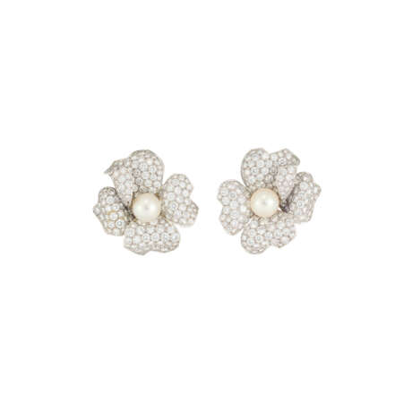 CARTIER CULTURED PEARL AND DIAMOND FLOWER EARRINGS - photo 1