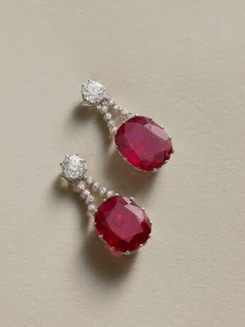 RUBY AND DIAMOND EARRINGS, FIRST QUARTER OF THE 20TH CENTURY - фото 2
