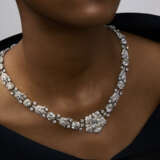 AN ELEGANT DIAMOND NECKLACE, FIRST HALF OF THE 20TH CENTURY - photo 3