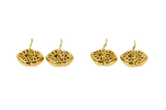 . Two Pairs of Gold-Ear-Clip-Ons - photo 3