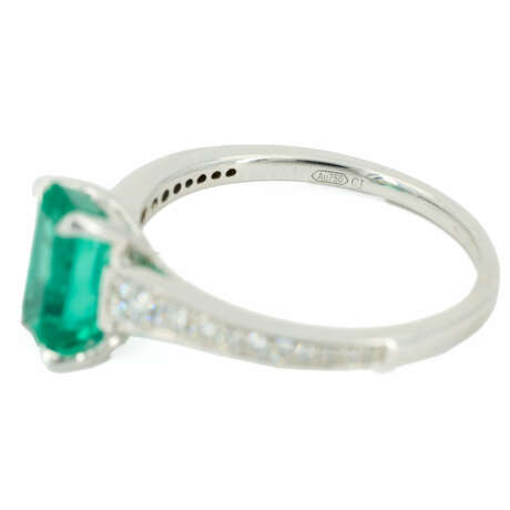 . Colombian Emerald-Diamond-Ring - photo 4