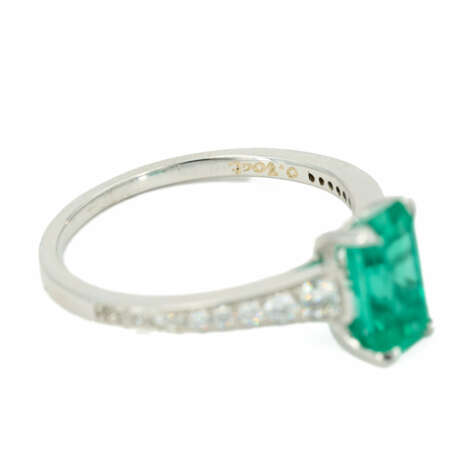 . Colombian Emerald-Diamond-Ring - photo 5